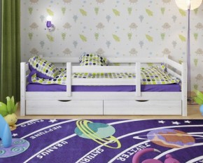 Детская кровать из массива березы Соня-5 (Белый/Лак) в Ялуторовске - yalutorovsk.ok-mebel.com | фото