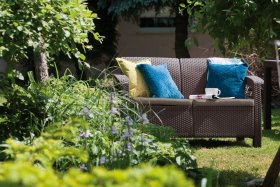 Диван пластиковый Корфу (Corfu love seat) коричневый - серо-бежевый* в Ялуторовске - yalutorovsk.ok-mebel.com | фото 4