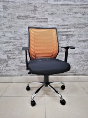 Кресло Barneo K-138 для персонала (черная ткань оранжевая сетка) в Ялуторовске - yalutorovsk.ok-mebel.com | фото