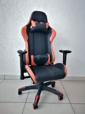 Кресло геймерское Barneo K-52 (черная экокожа оранжевые вставки) в Ялуторовске - yalutorovsk.ok-mebel.com | фото 1
